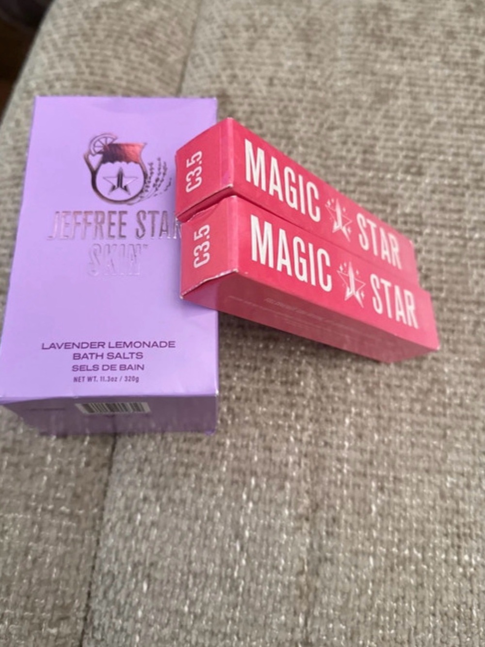 Jeffree Star Lavender Lemonade Bath Salts - Purple Box with Pink Lipsticks